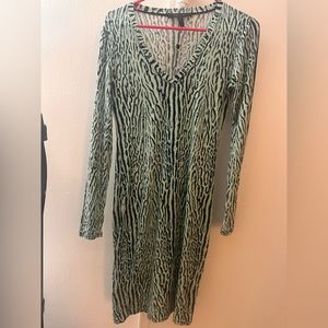 BCBG dress body on fit